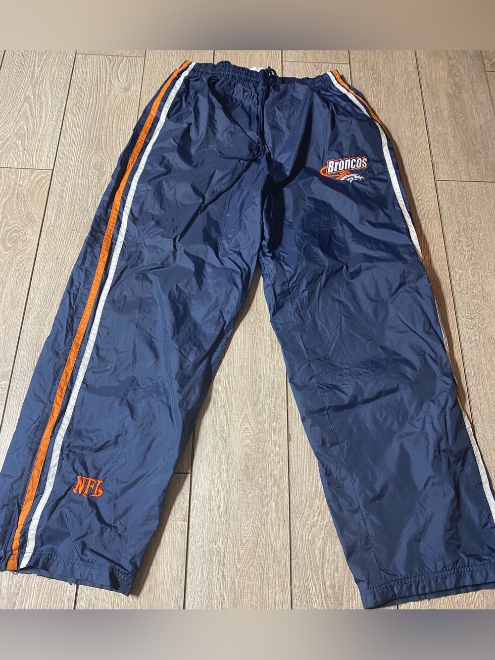 Men's Large Vintage Denver Broncos windbreaker track pants Joggers Clothes NFL